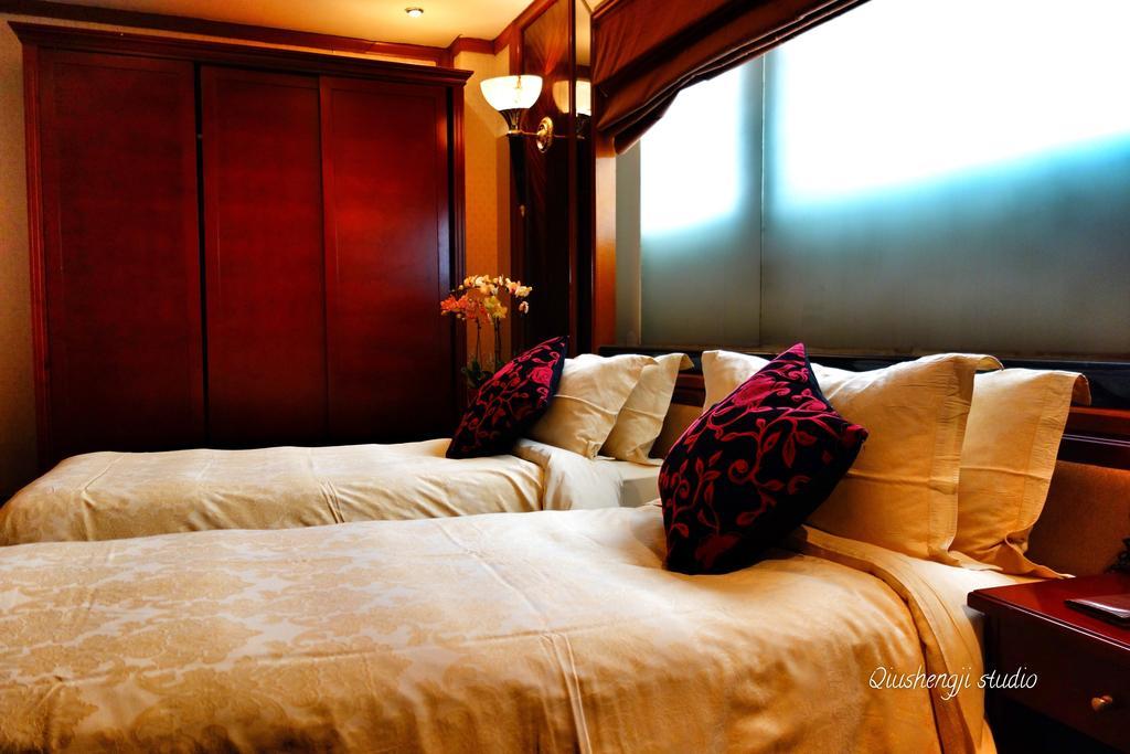 Manhattan Bund Business Hotel Шанхай Номер фото